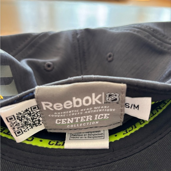 Pittsburg penguins hat size small - Picture 3 of 4